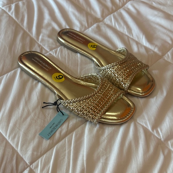 NEW Cynthia Rowley Gold Woven Slide Sandals size 9 - Picture 1 of 6
